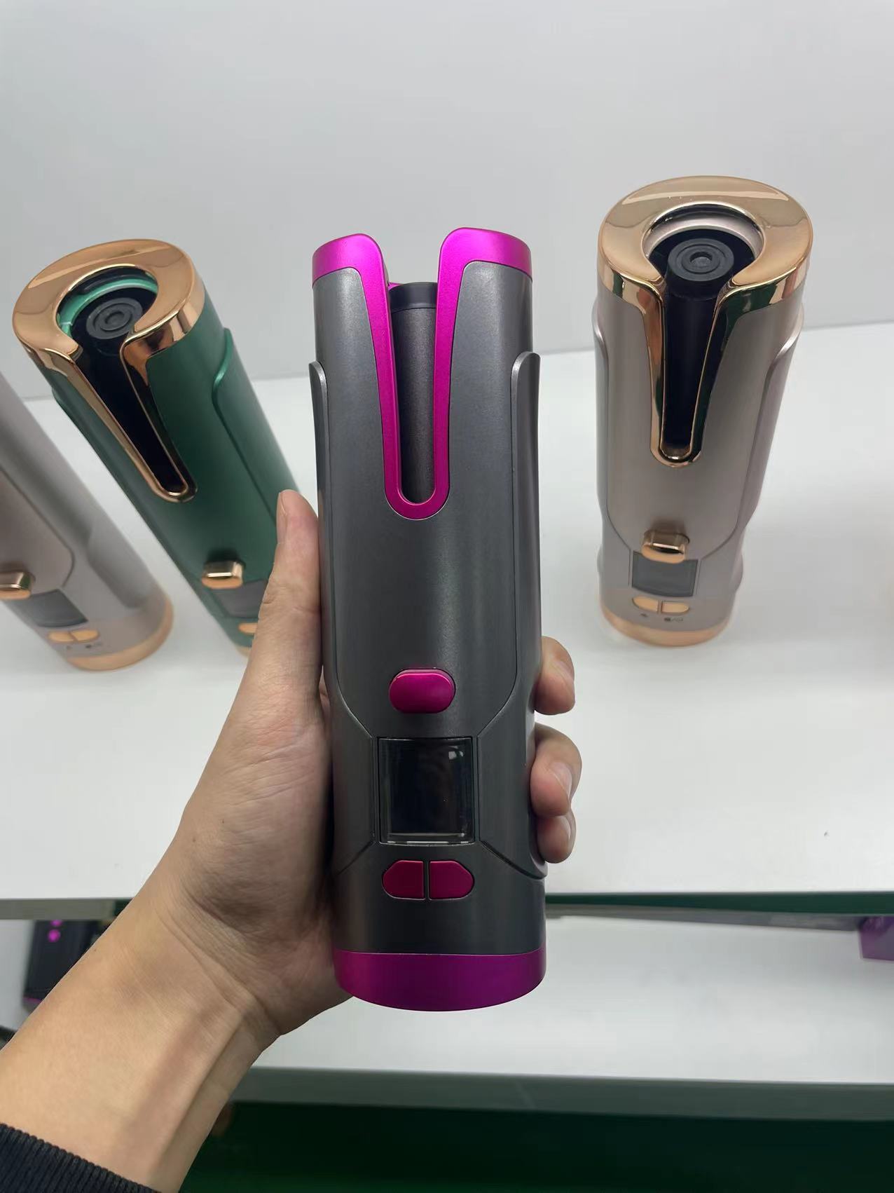 Rizador de pelo automático recargable para mujer, rizador de pelo portátil, pantalla LCD, rizador giratorio de onda rizadRizador de pelo automático recargable para mujer, rizador de pelo portátil, pantalla LCD, rizador giratorio de onda rizado de cerámica