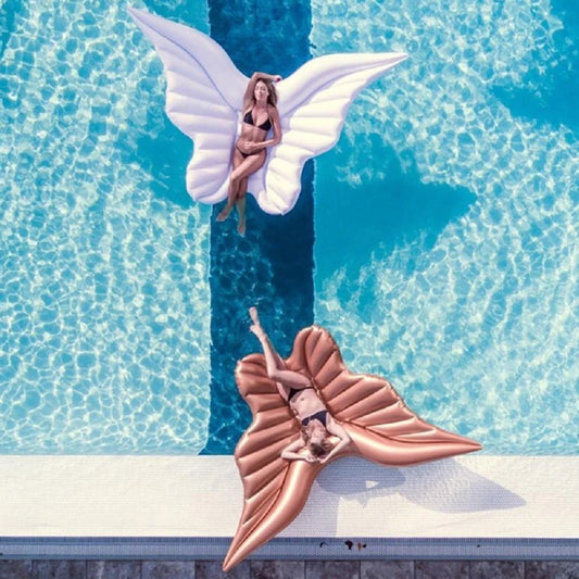 Colchoneta hinchable con alas de ángel gigantes para piscina